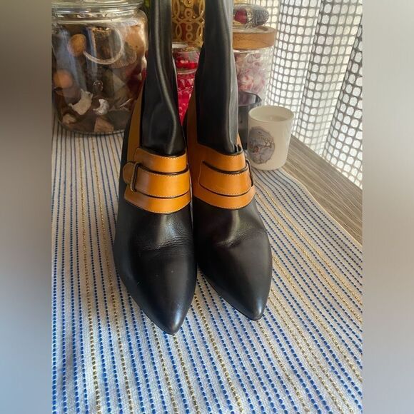 BALENCIAGA Leather Boots Womens Size 38 Black Heels Camel Strap authentic - Picture 6 of 14